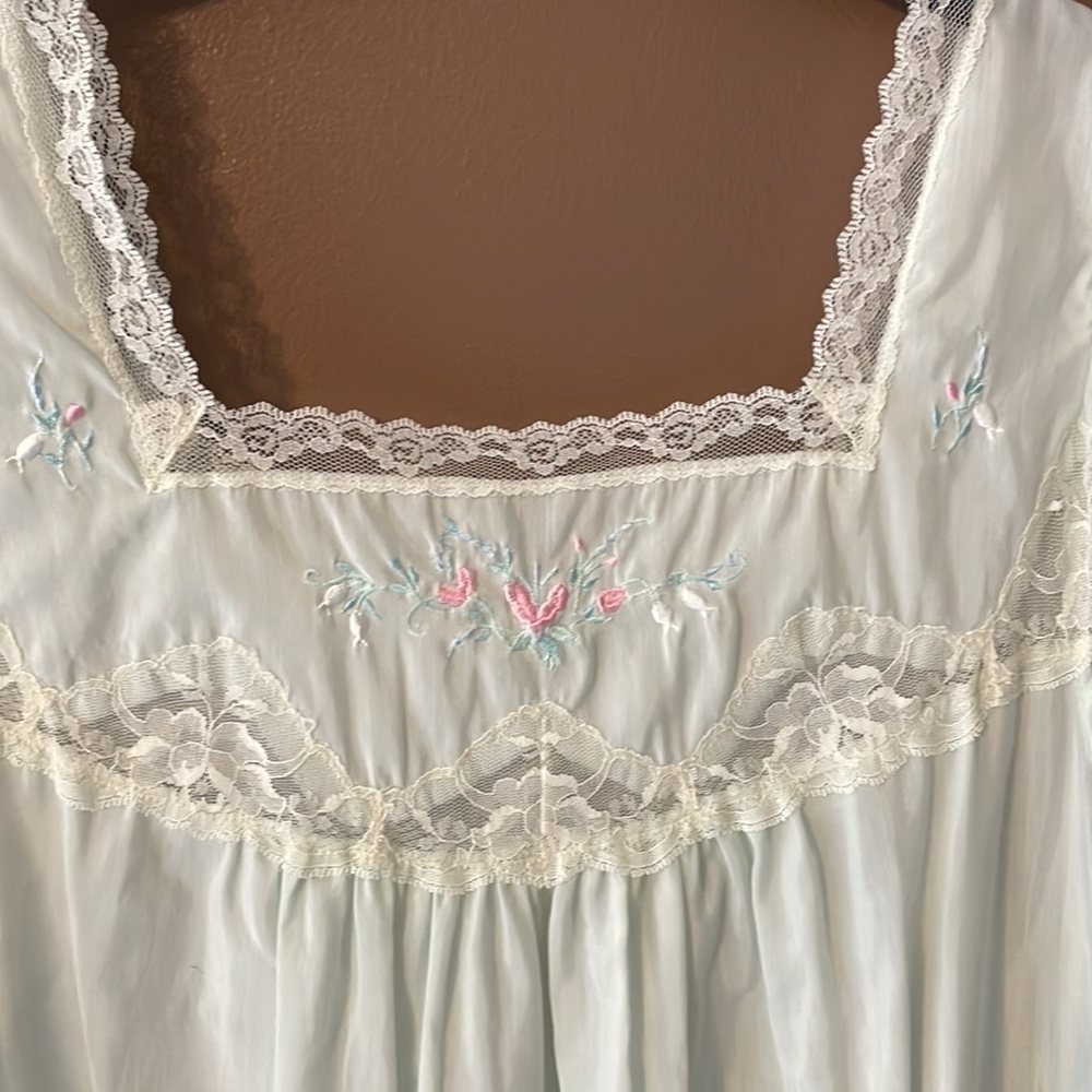 Vintage pale green nightgown